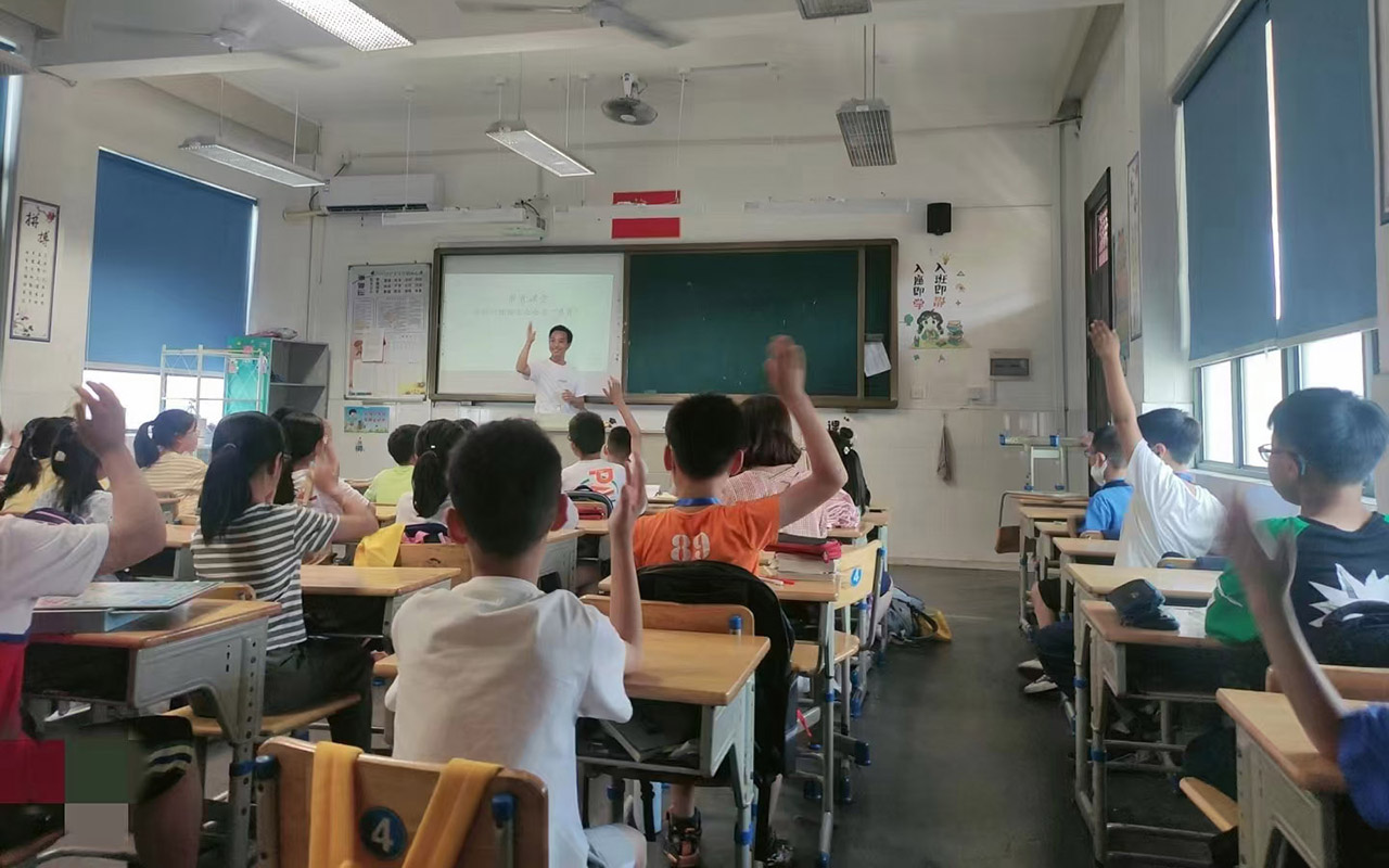 马龙冯家小学