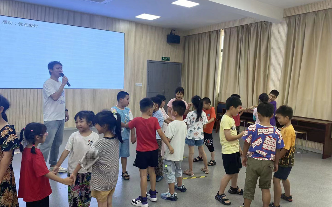 马龙龙观乡中心学校